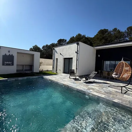 New 2025 Pyrenees View, Pool & Comfort